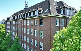Apartment040